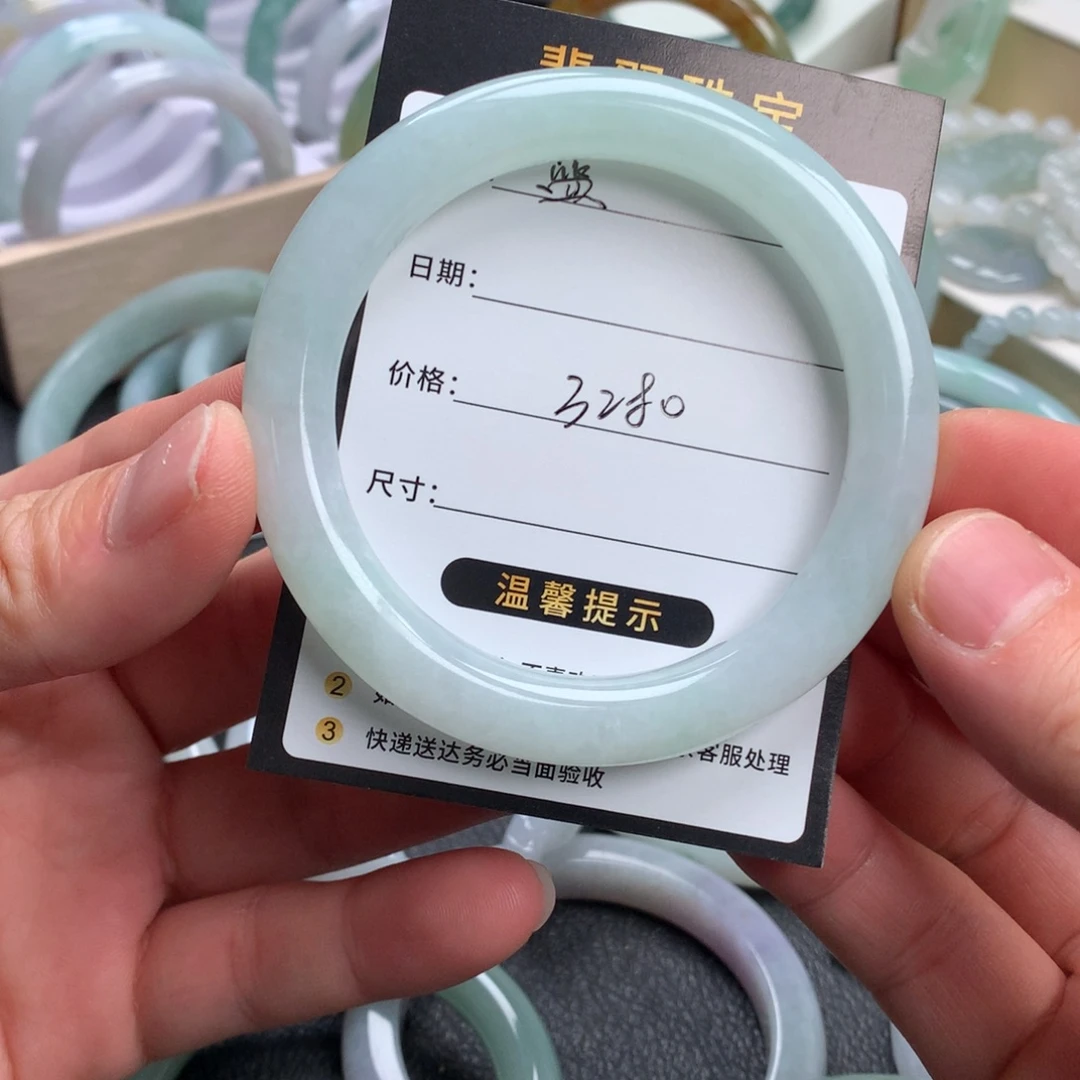 ****_翡翠未镶嵌手镯成品