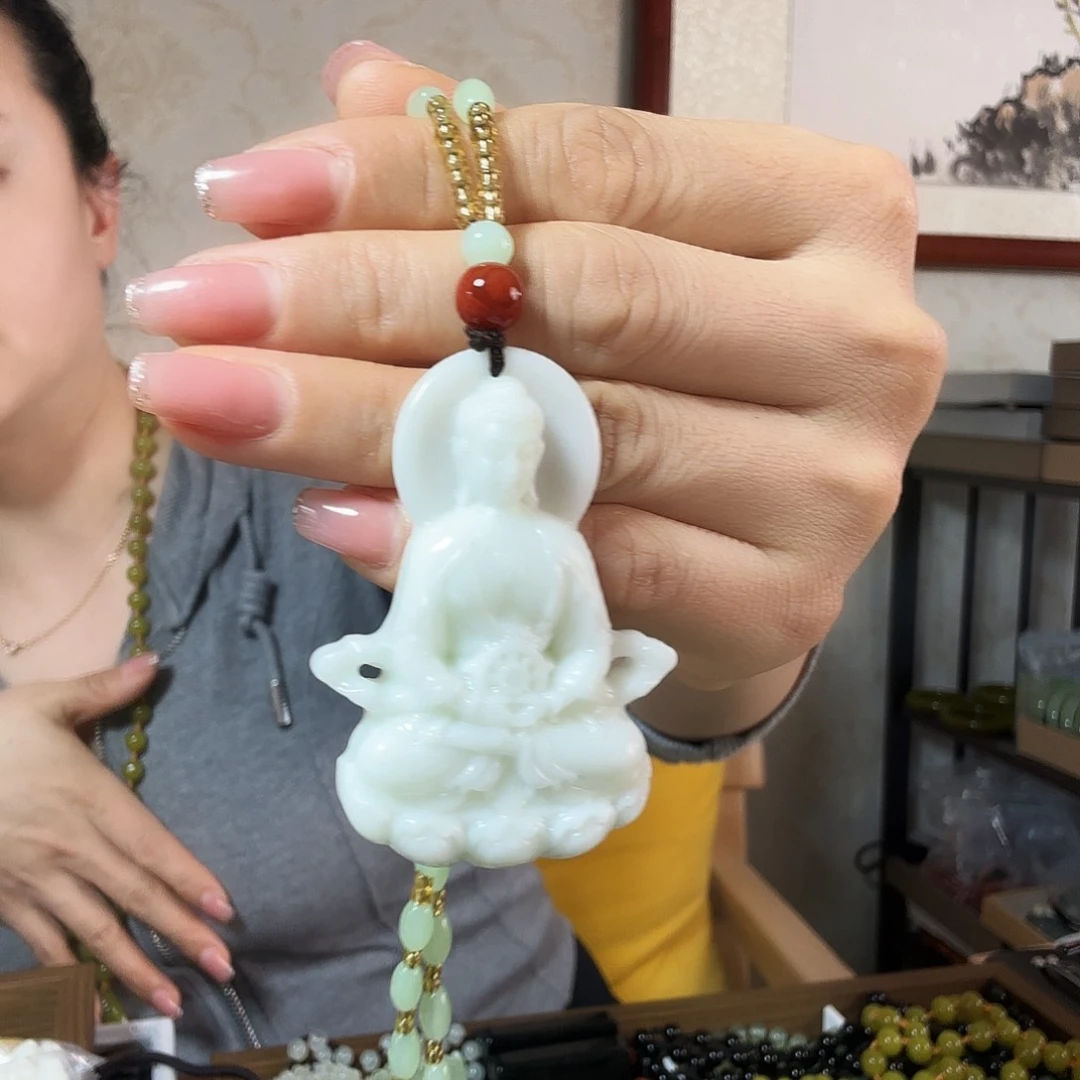 岫玉未镶嵌吊坠(赠链)