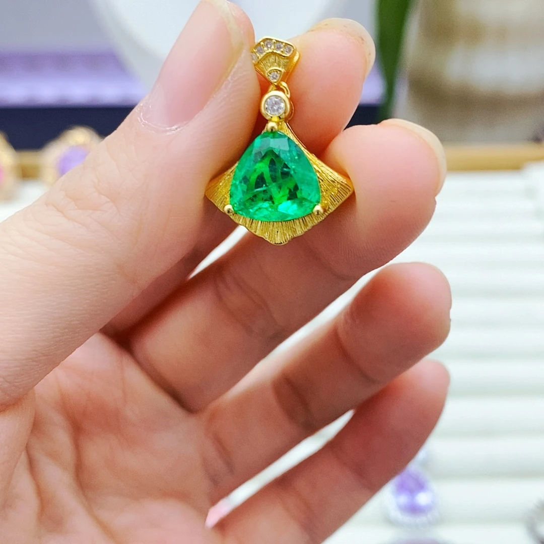 吊坠(赠链)未镶嵌祖母绿