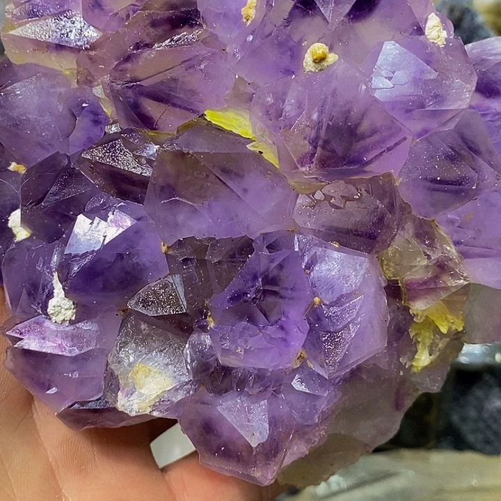 图***X未镶嵌水晶珠宝半成品