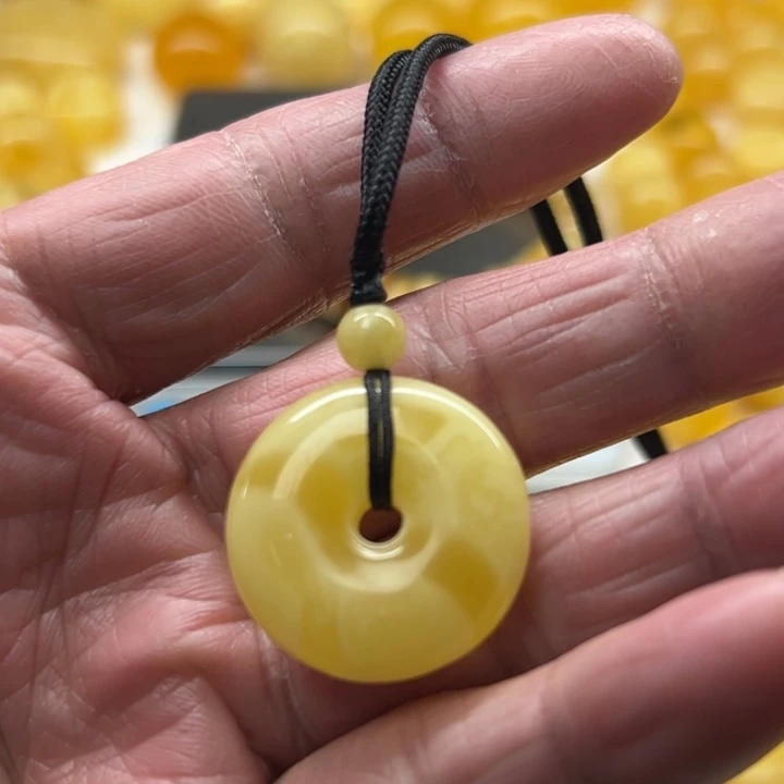 琥珀（矿物珀）未镶嵌裸石