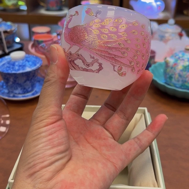 瓷片花花绿绿地在我的心里