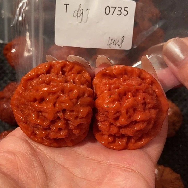 文玩核桃吊坠官帽44.8