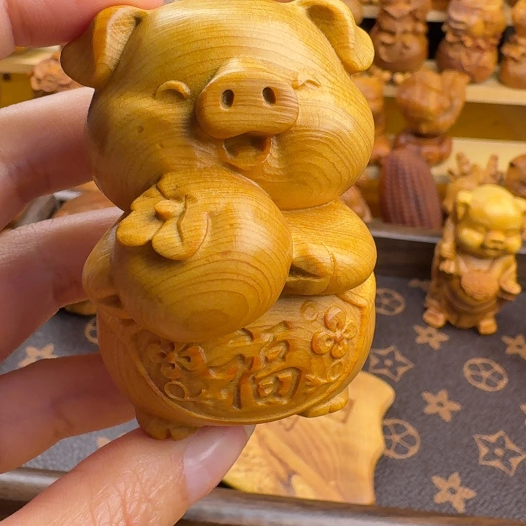 伟***遵柏木（崖柏）崖柏猪，一物一拍