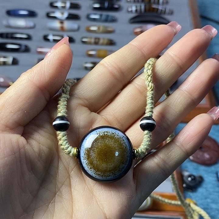 玛瑙/玉髓合金颈饰
