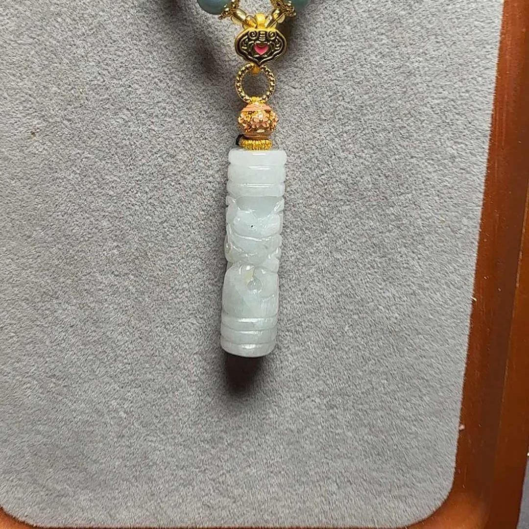 吊坠(赠链)未镶嵌翡翠