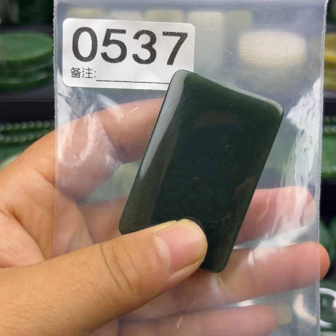 未镶嵌和田玉珠宝半成品