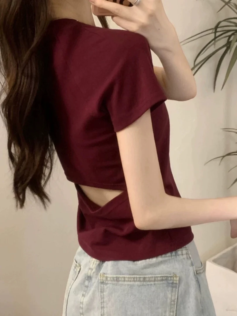 设计感镂空露背短袖T恤女夏修身收腰正肩体恤别致辣妹显瘦短上衣