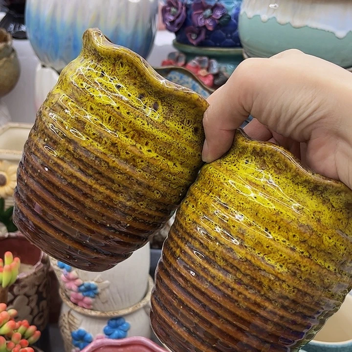 多肉绿植陶瓷花盆9.9包邮，有孔