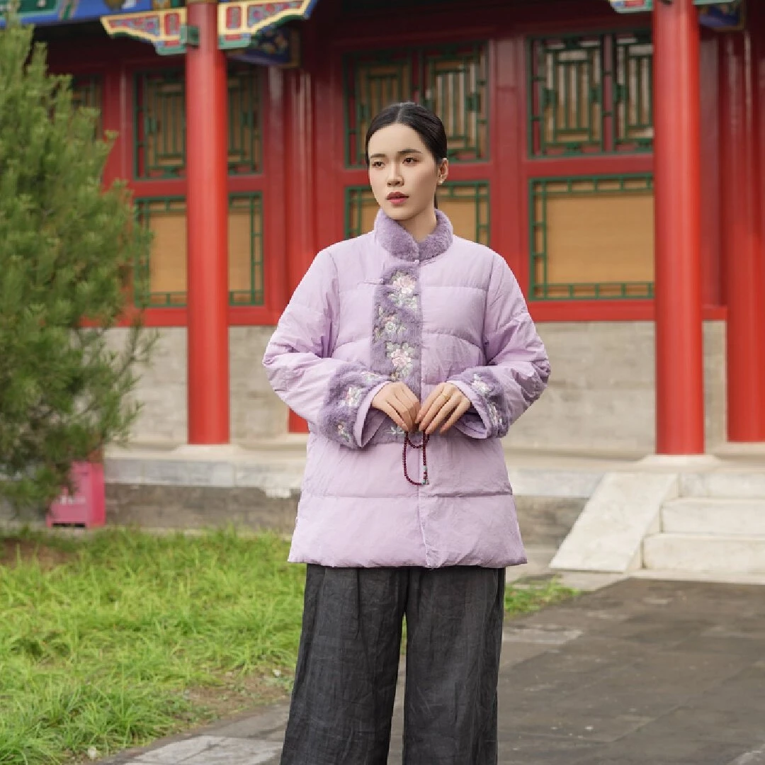 大吉3191复古绣花棉服