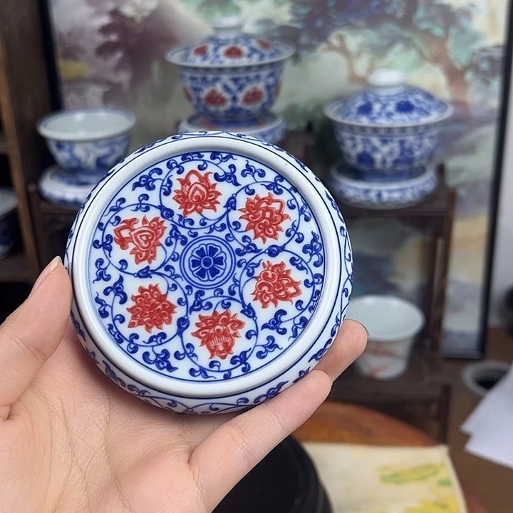 陶杯子缠枝莲釉里红盖置