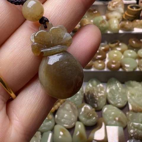 【闪购商品】和田玉挂件未镶嵌透闪石玉