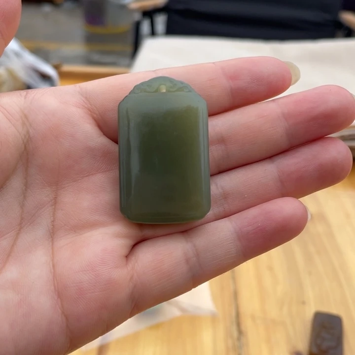 和田玉（糖玉）未镶嵌颈饰