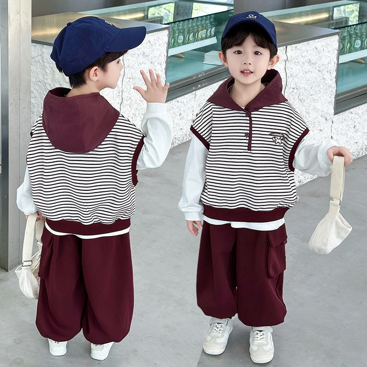男童秋装套装2025新款洋气男宝宝秋季儿童休闲运动马甲卫衣三件套