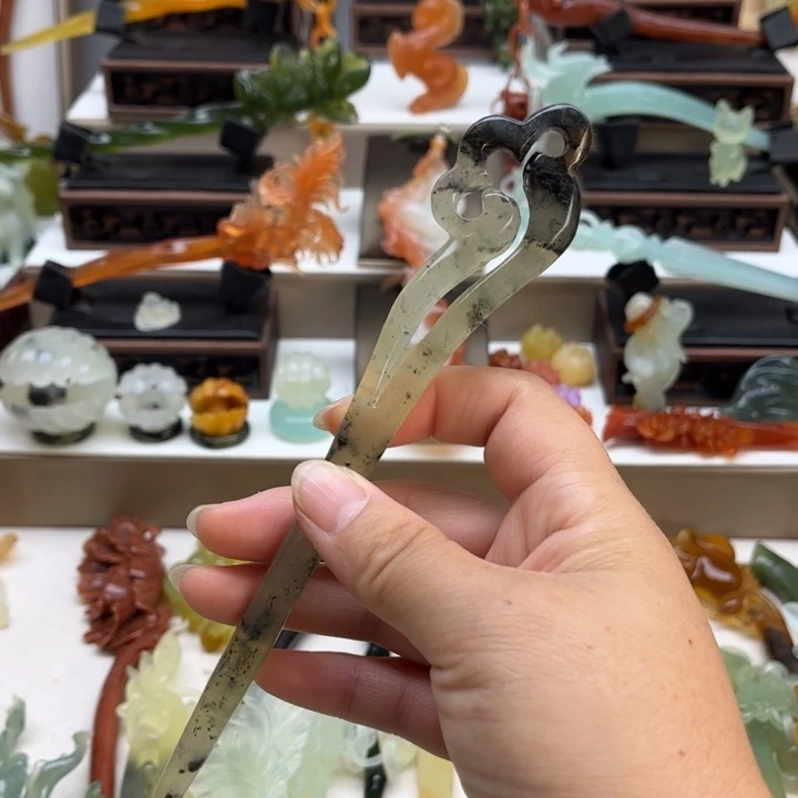 蛇纹石玉未镶嵌发簪