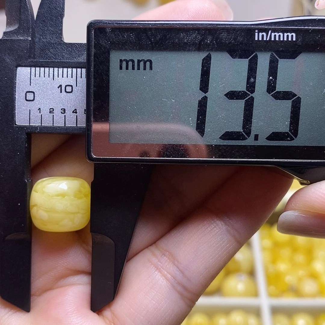 裸石琥珀未镶嵌喝***街蜜蜡老型