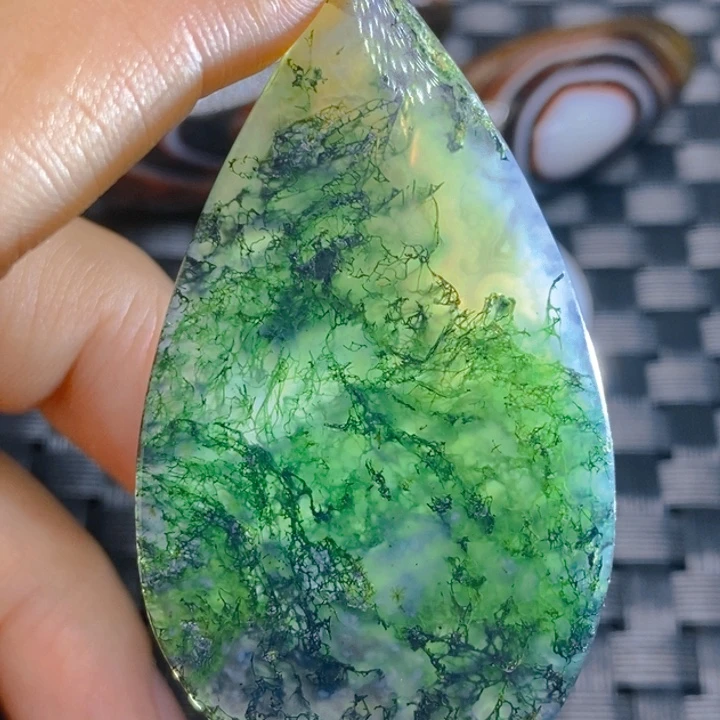 玛瑙/玉髓颈饰未镶嵌友****?