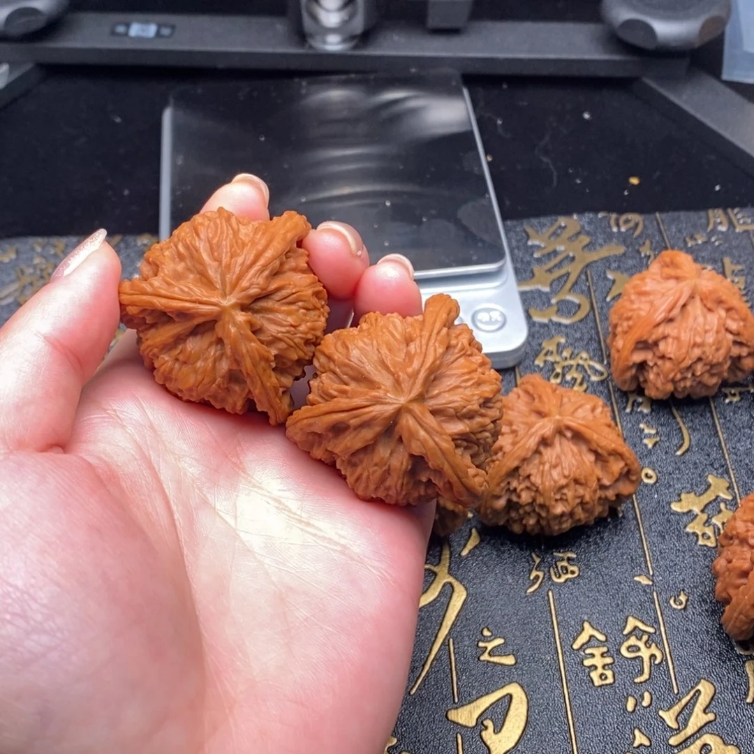 驾***）文玩核桃吊坠白狮1111111111