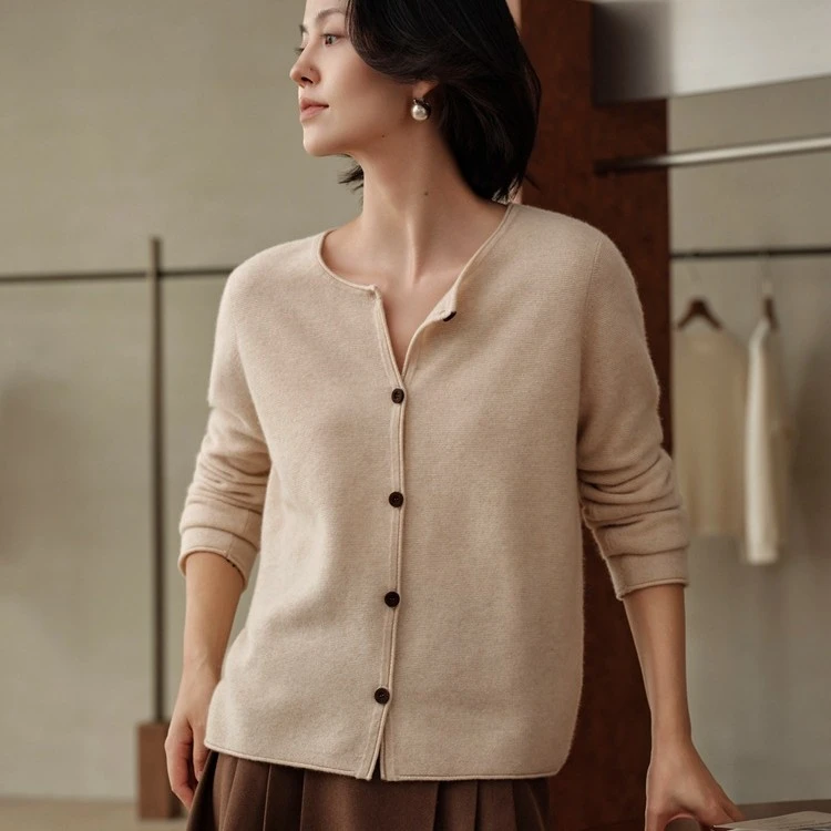 羊绒衫秋冬新款宽松毛衣短款针织衫卷边圆领100%纯山羊绒衫开衫