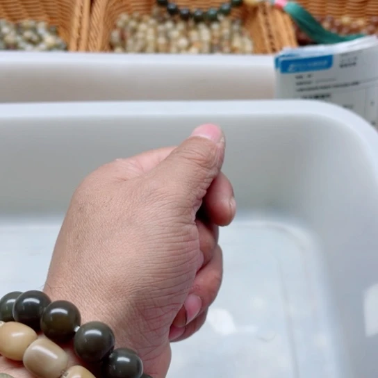 真***゛白玉菩提吊坠瑕疵双拼