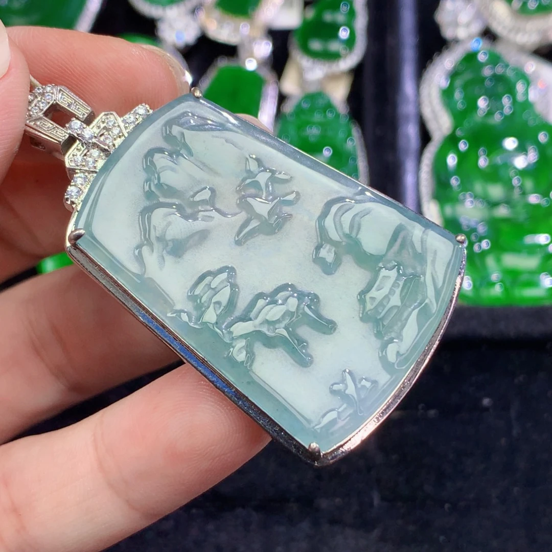 翡翠未镶嵌颈饰翡翠