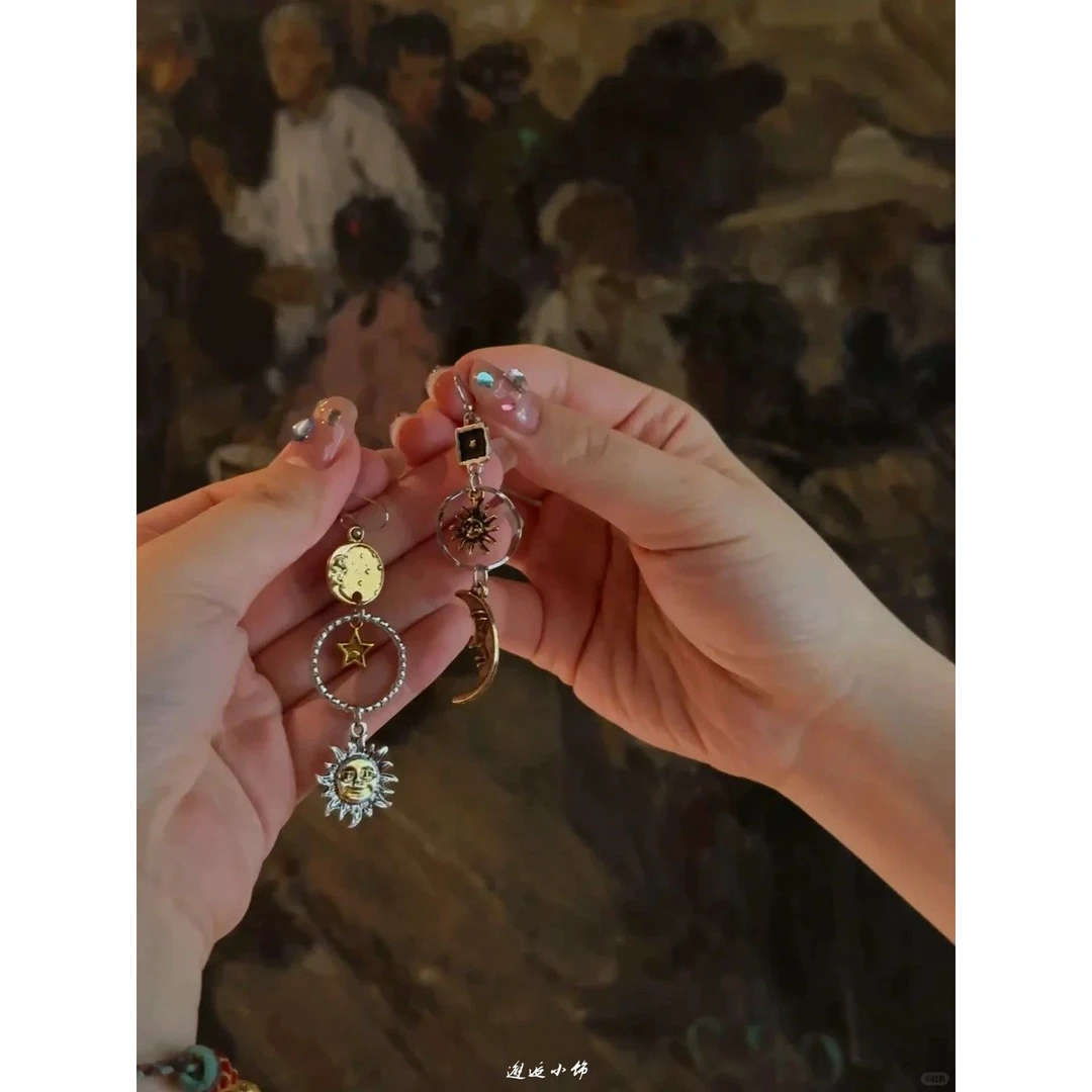 合金耳饰 百搭油画感日月星长耳环中古不对称太阳花月亮耳环小众