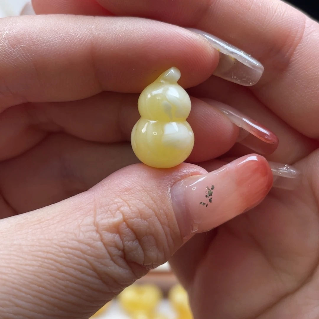 琥珀未镶嵌珠宝奇石迷你小葫芦
