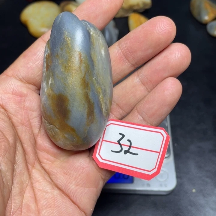 和田玉未镶嵌颈饰32