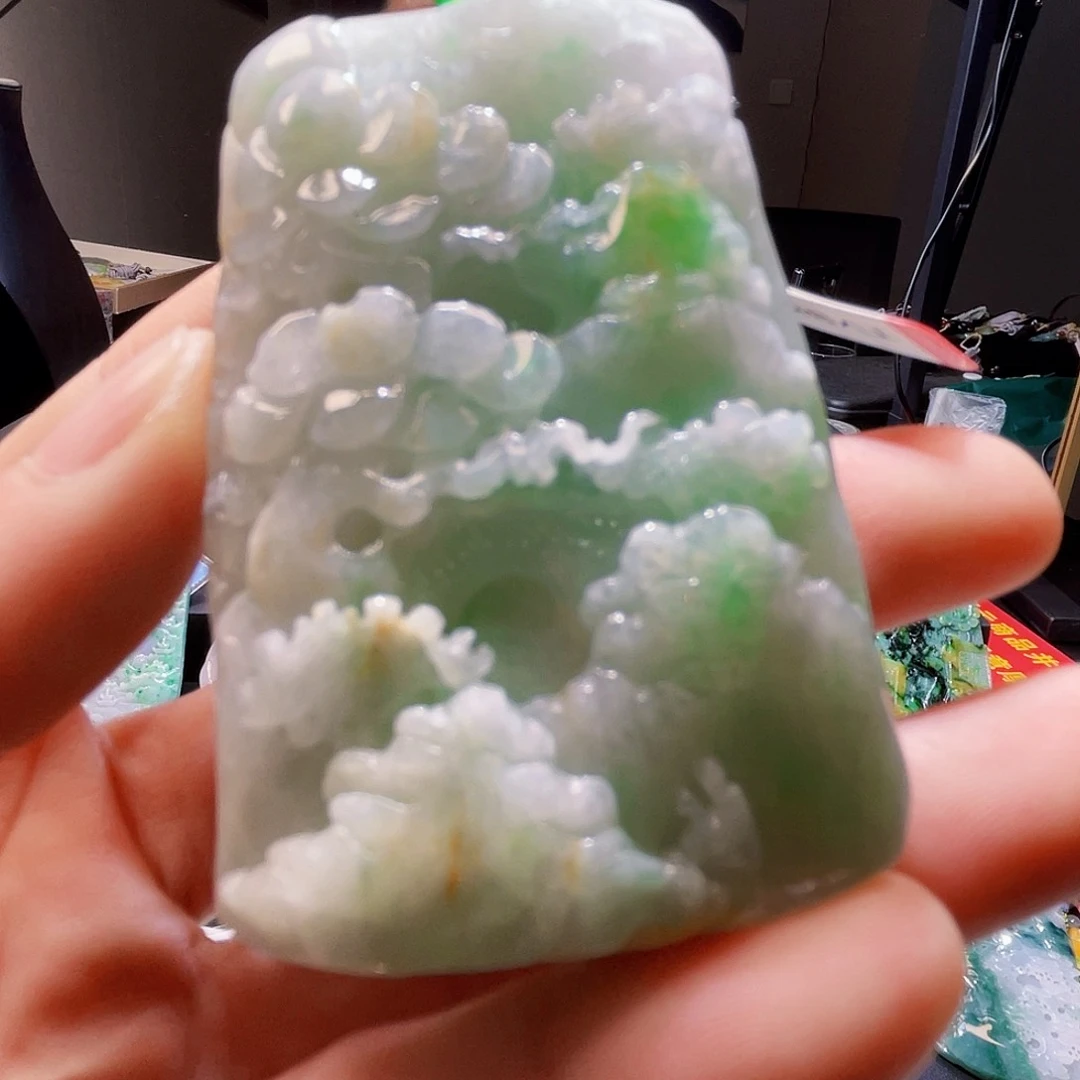 颈饰未镶嵌翡翠一