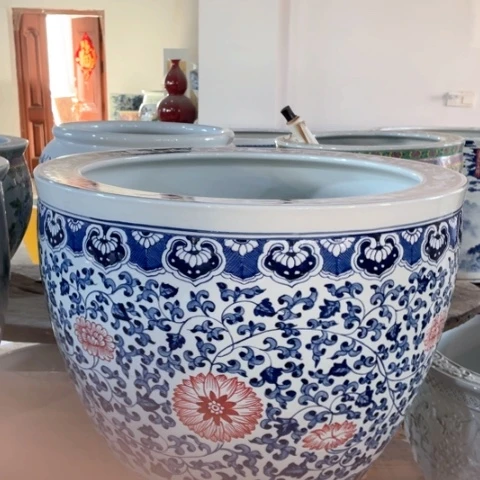 意***境缸60釉里红缠枝莲带底座