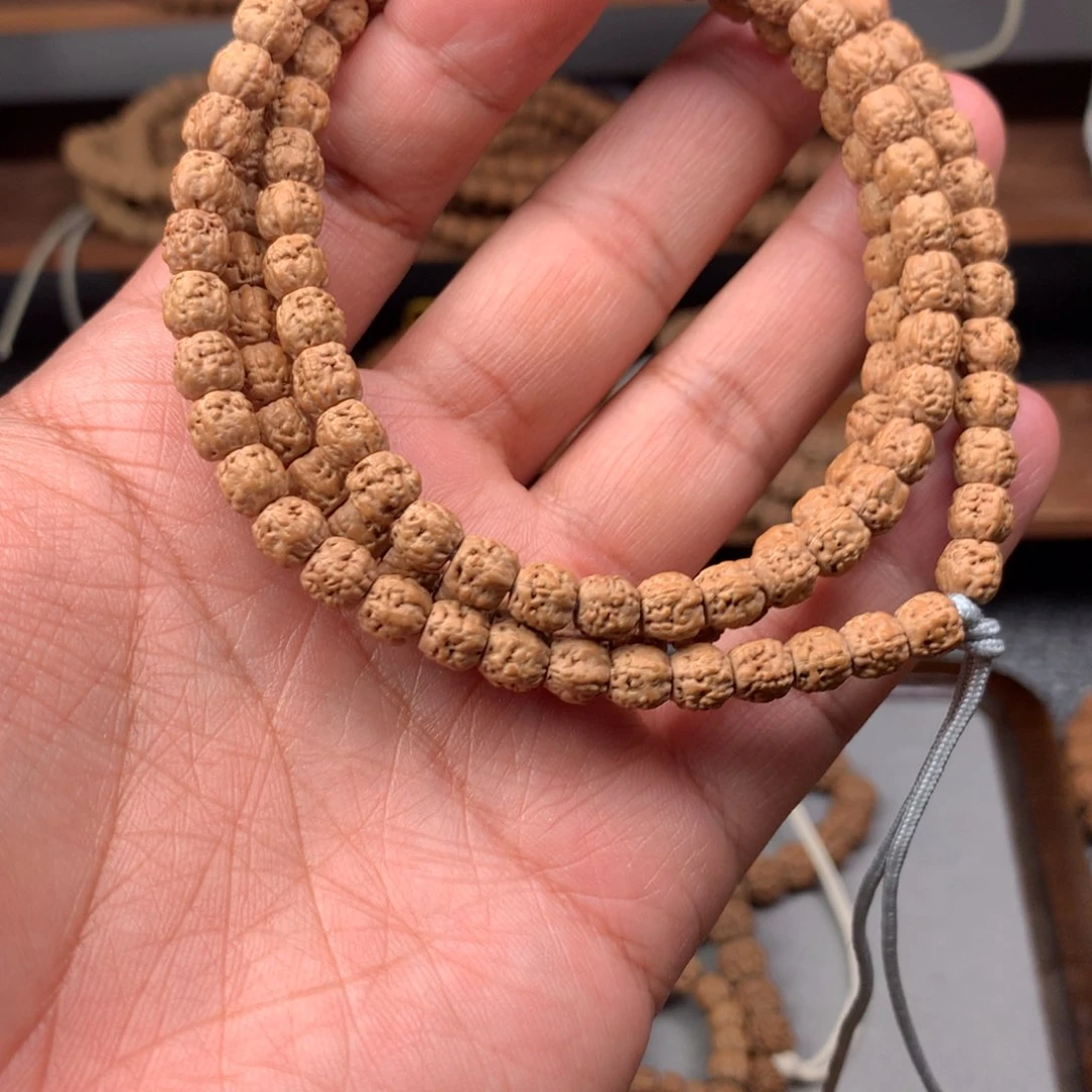 金刚菩提吊坠藏老树王