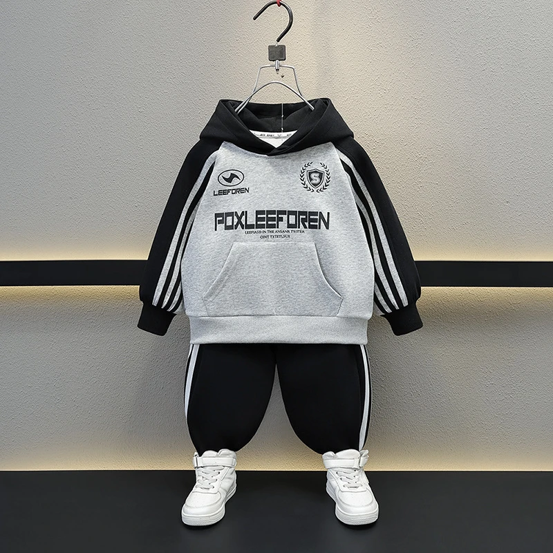 男童连帽卫衣套装春秋款韩版运动宝宝百搭帅气两件套男孩秋季