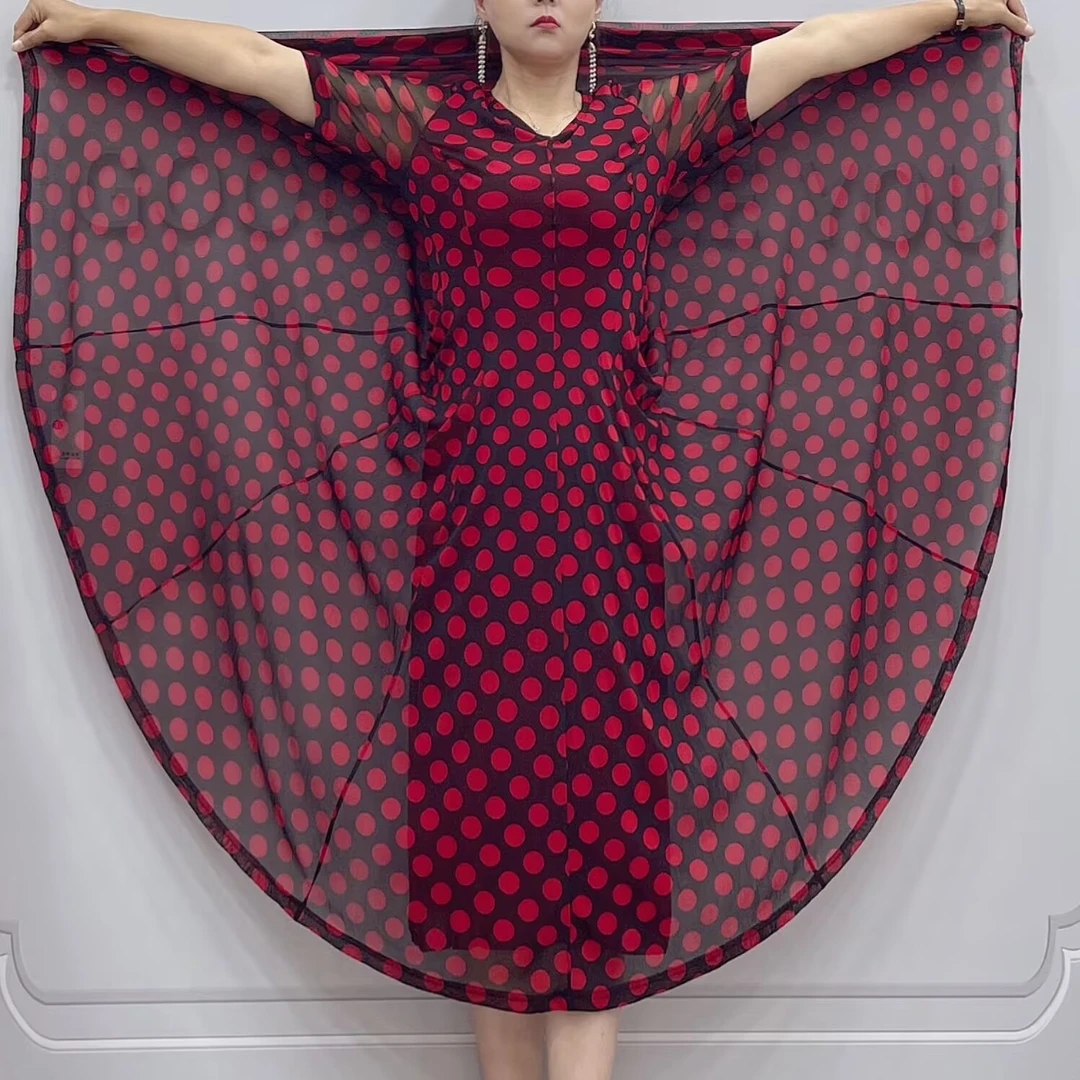 波点花遮肉显瘦气质大摆连衣裙