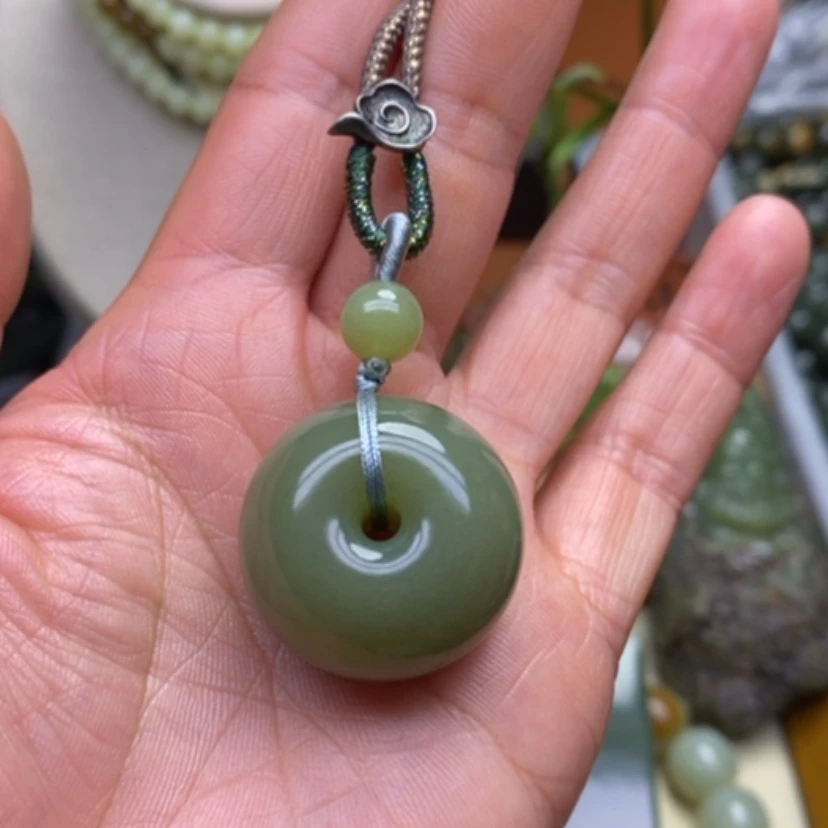 【闪购商品】未镶嵌岫岩老玉（透闪石质玉）挂件