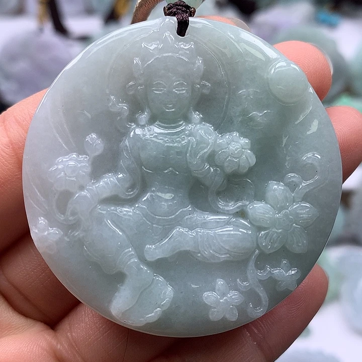 翡翠未镶嵌颈饰观音福利