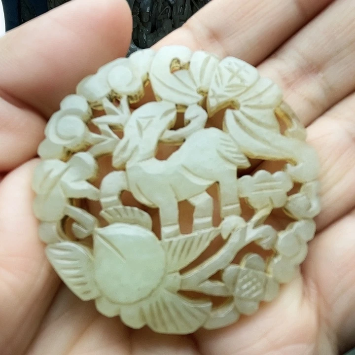 和田玉（青白玉）未镶嵌颈饰