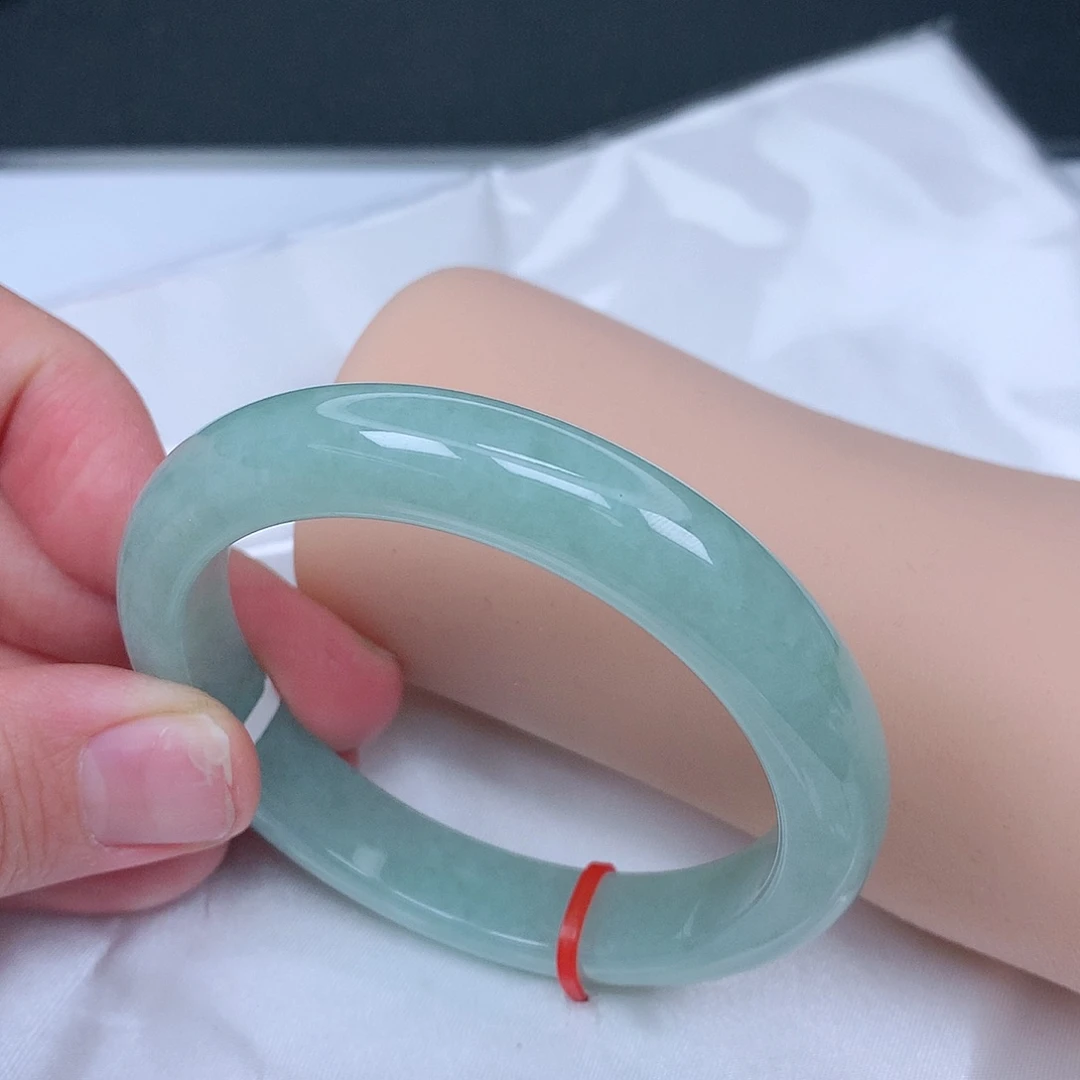 【闪购商品】未镶嵌手镯翡翠，54