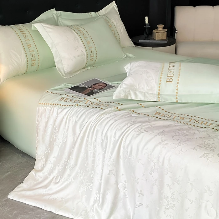 轻奢冰丝绣凉感夏被四件套双面水洗天丝裸睡丝滑可机洗空调被