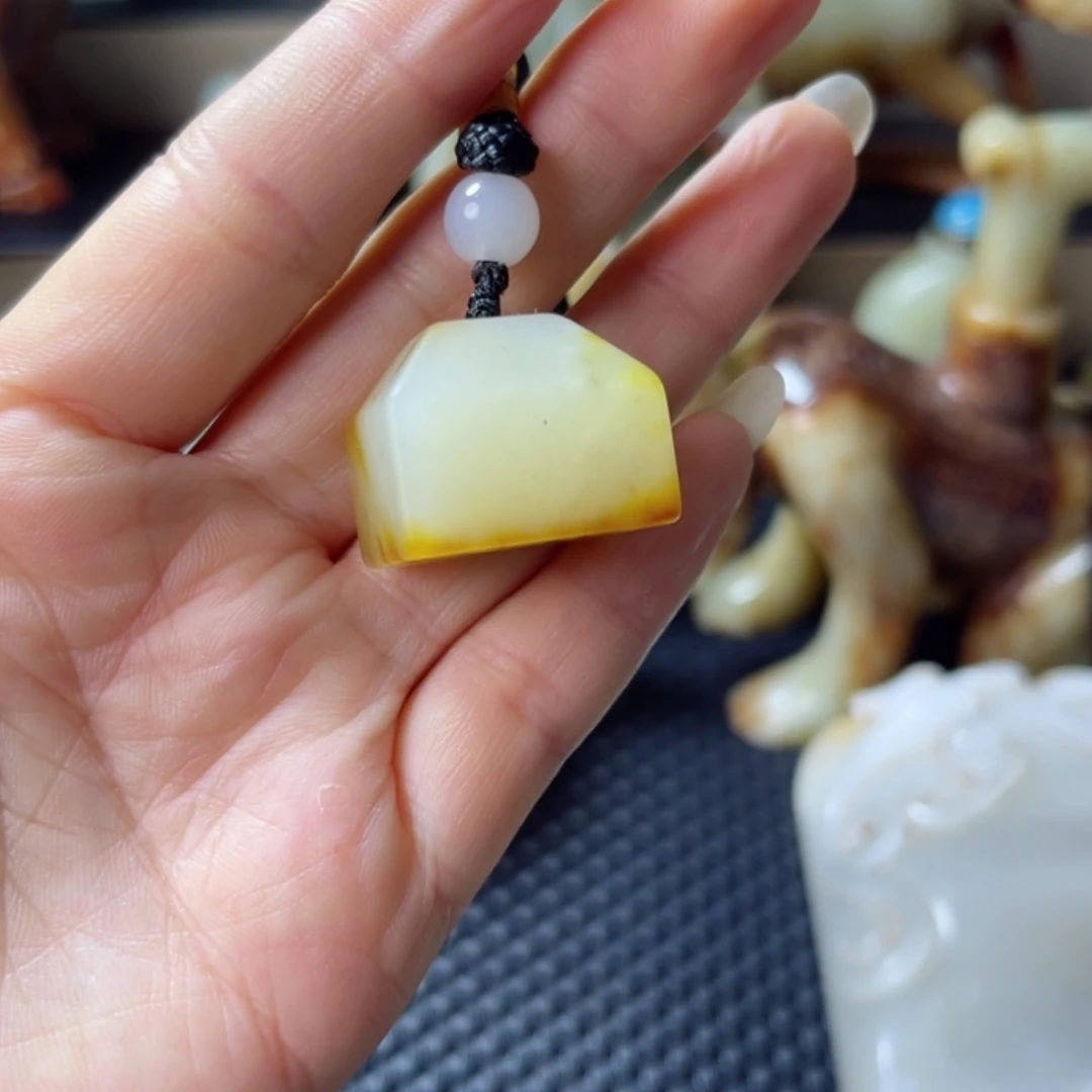 【闪购商品】和田玉（糖玉）未镶嵌挂件