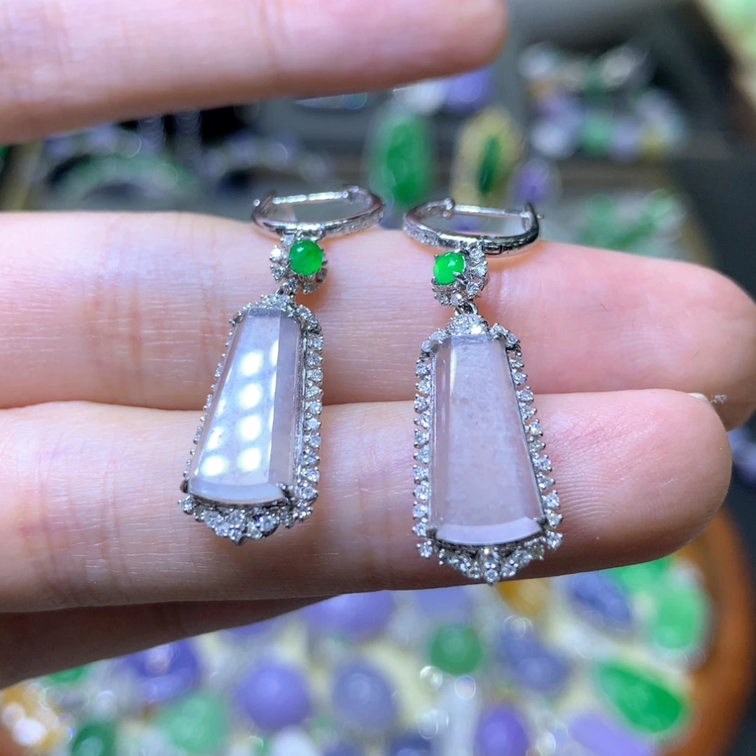 【闪购商品】翡翠颈饰18K金镶嵌翡翠吊坠项链