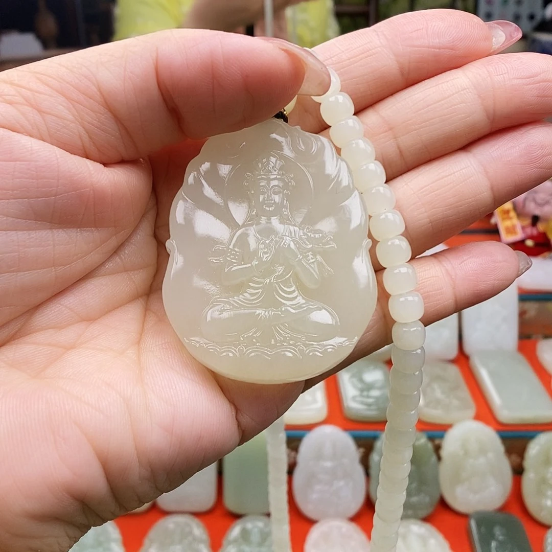 颈饰未镶嵌和田玉大*