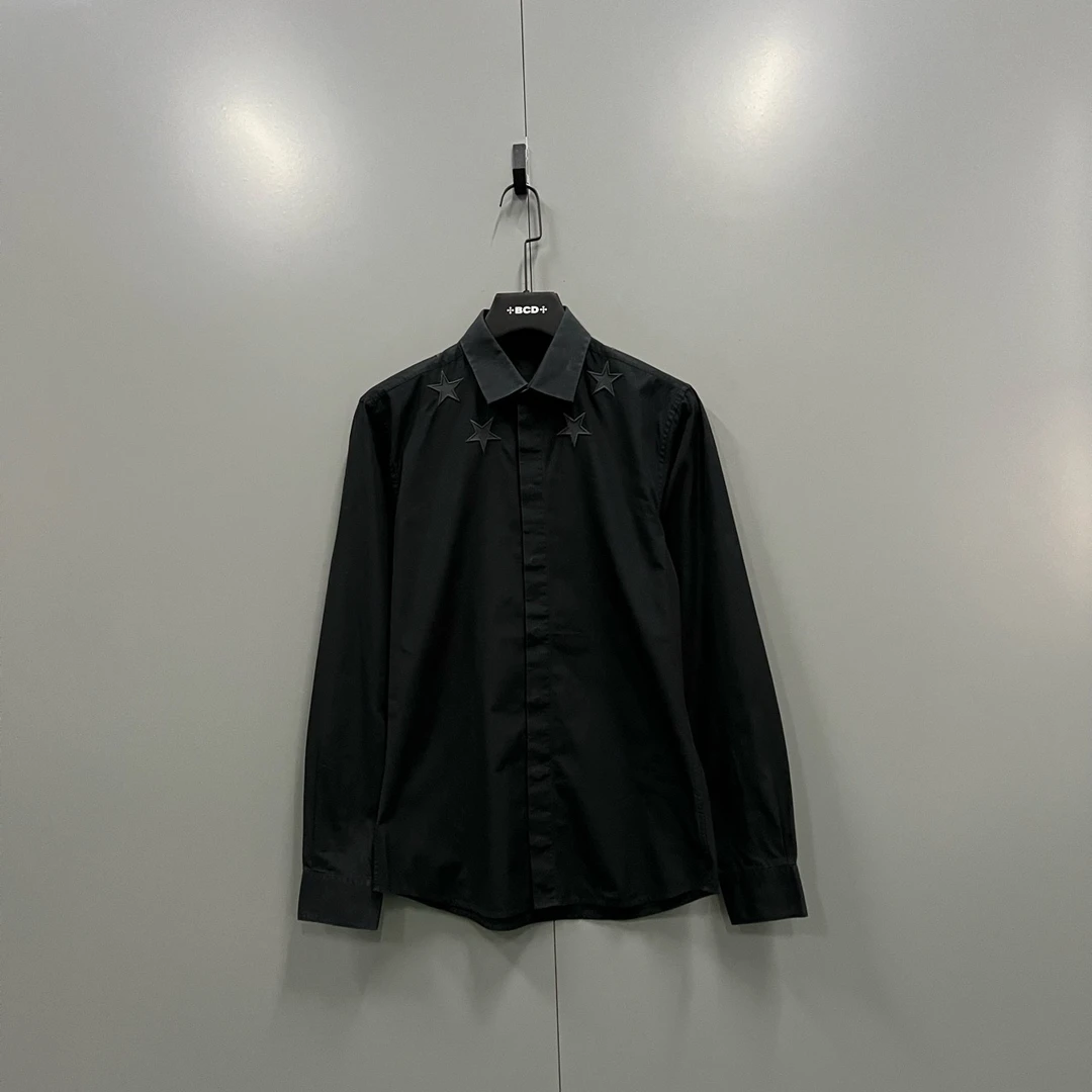 Givenchy 黑色领口星星刺绣衬衫 39码/95新/ki303206 领口掉色