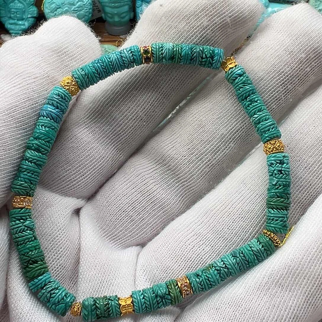 绿松石配饰未镶嵌