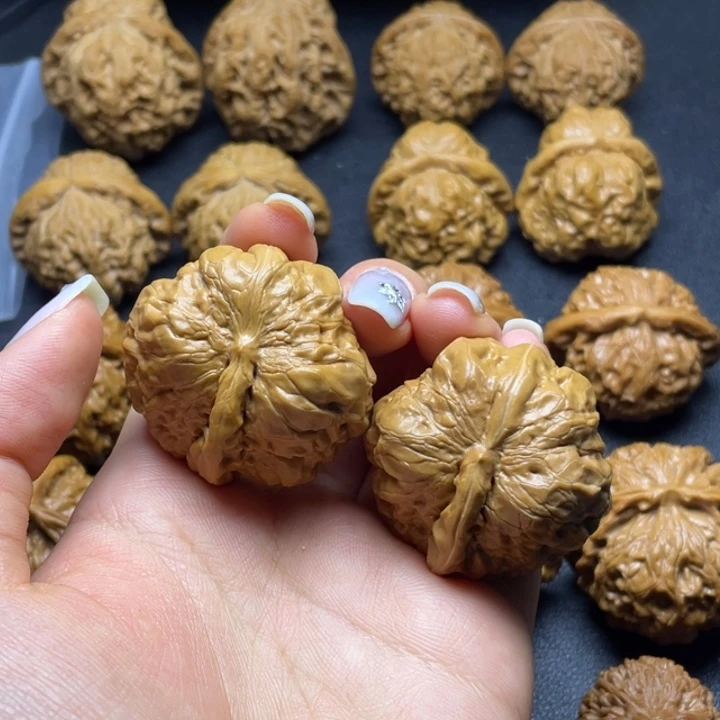 文玩核桃吊坠一帆风顺