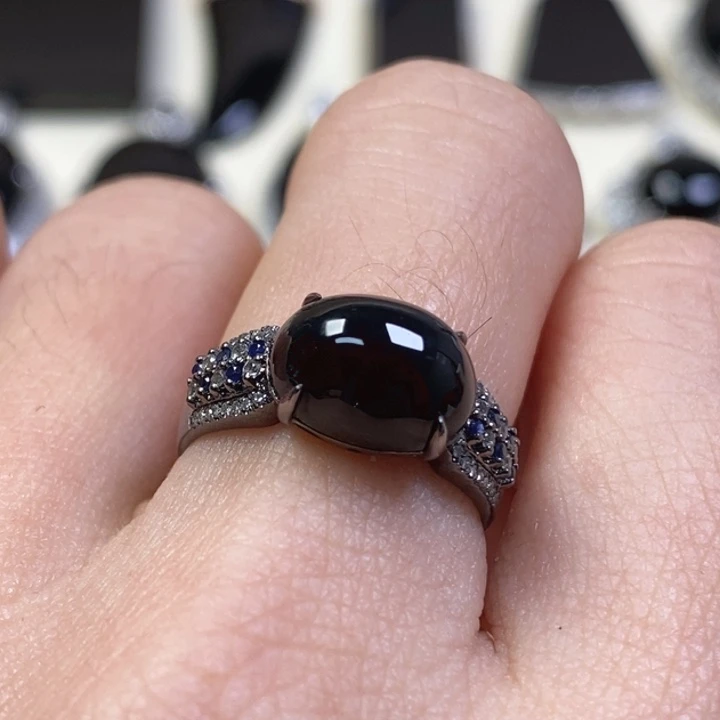 翡翠戒指18K金镶嵌缅甸天然翡翠墨翠