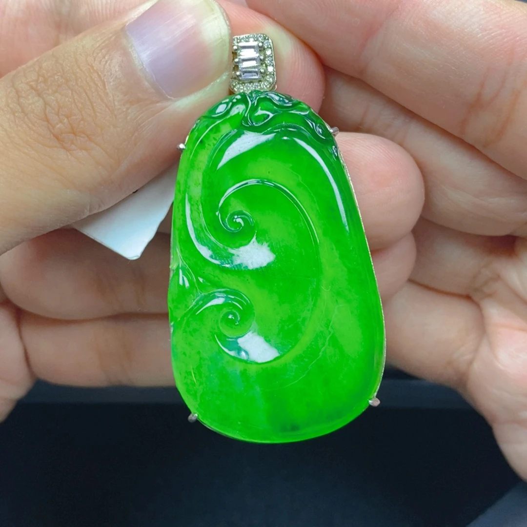 颈饰银S925镶嵌翡翠