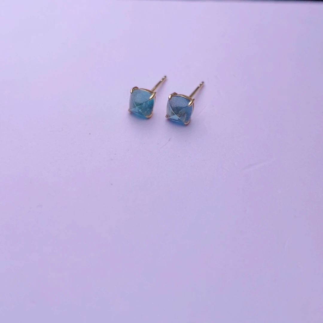 18K金镶嵌耳饰碧玺m