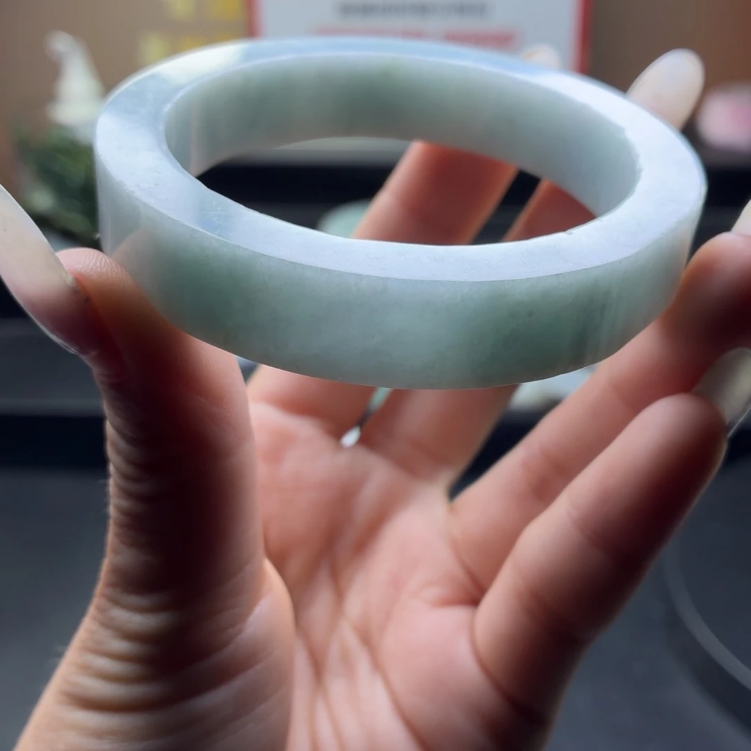 定制翡翠未镶嵌翡翠手镯翡翠