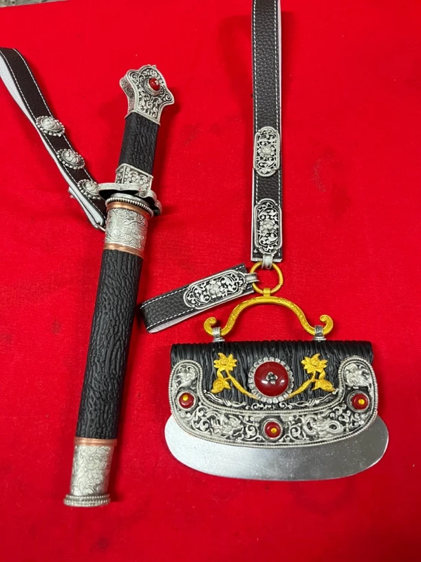 2025年新款高端男士藏族特色网红加银腰链挂件经典两件套超值好物