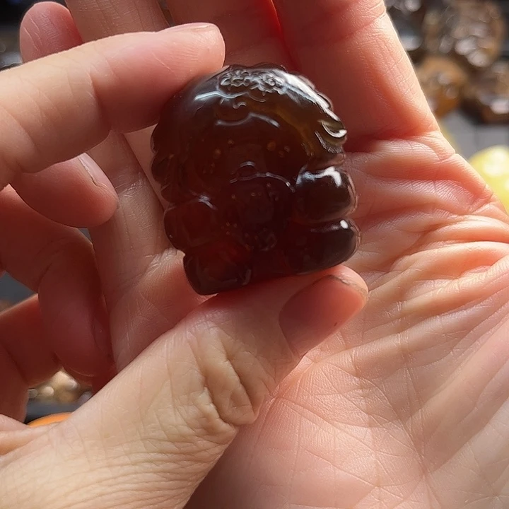 未镶嵌颈饰琥珀蜜蜡